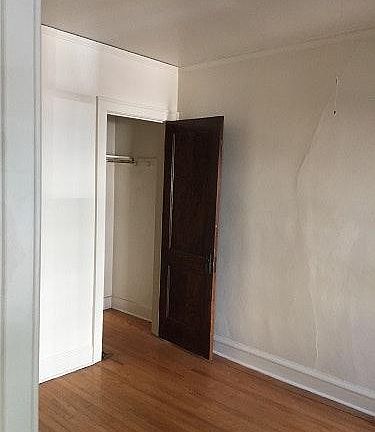 3rd image of 3576 N Oakland Ave