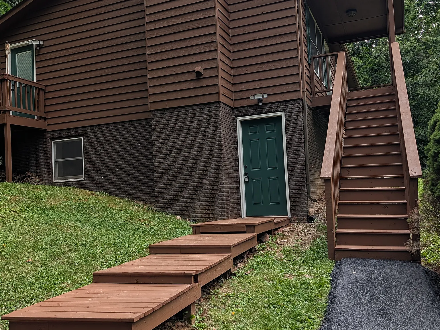 270 Parkside Rd — Photo 4