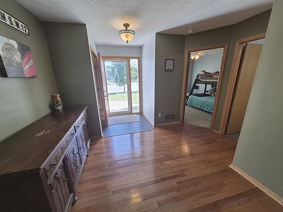 2nd image of 1018 N 3rd Ave