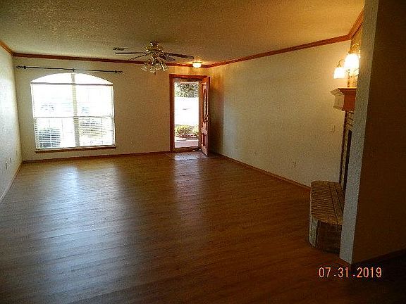 4th image of 2923 Green Canyon Dr