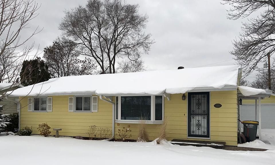 1st image of 1370 Shorewood Dr