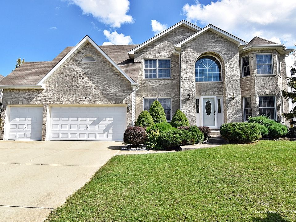 1st image of 13227 Brooklands Ln