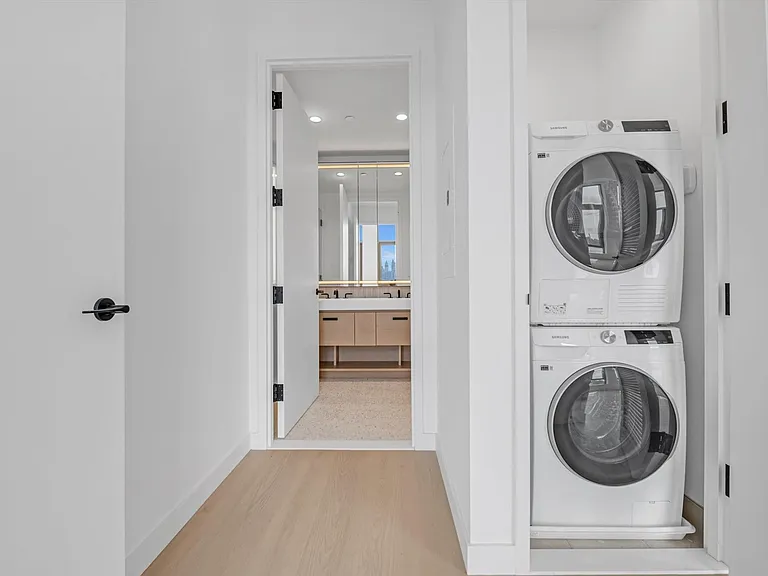 480 Kent Ave #14C — Photo 8