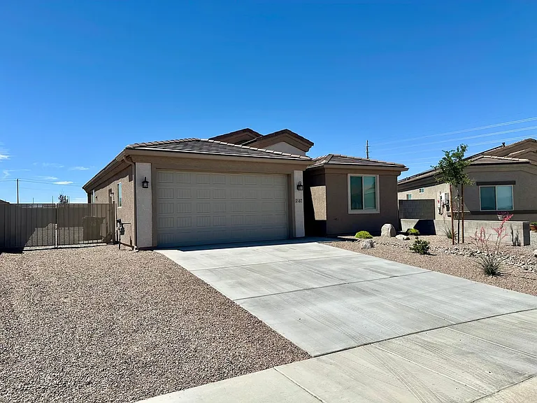 3587 Charleston Loop — Photo 2