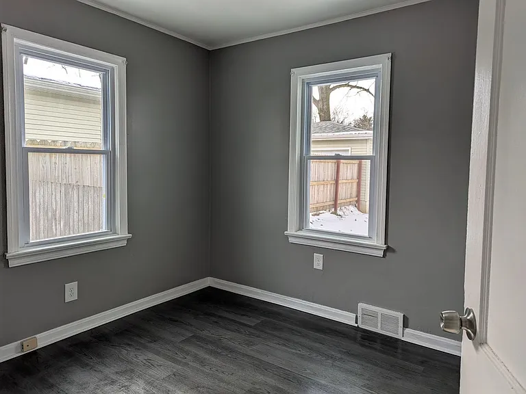 1266 Magnolia Ave — Photo 9