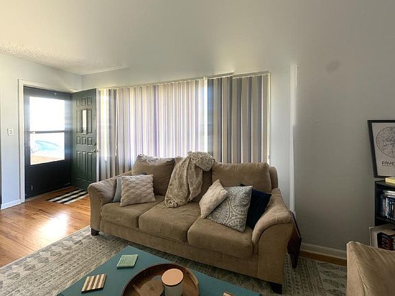 5th image of 1501 W 11th Ave