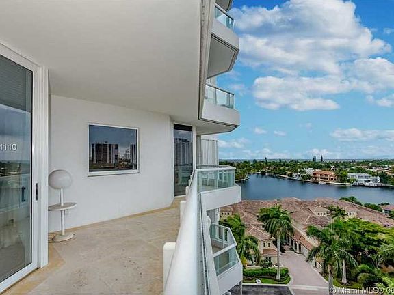 3rd image of 21050 Point Pl APT 905