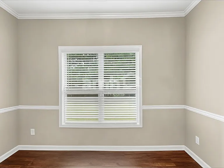 492 Winter Haven Ln — Photo 5