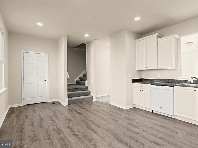 1 Karendale Ct — Photo 34