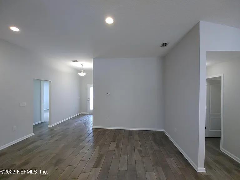 208 Midway Park Dr — Photo 11