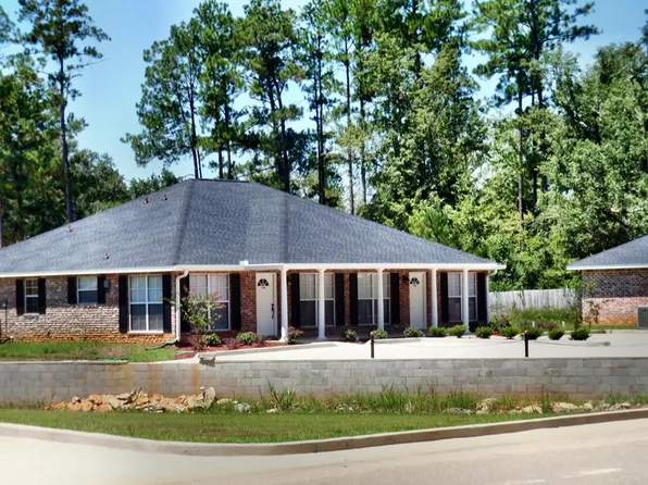 1803 Read Rd, Picayune, MS 39466
