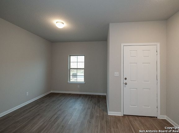 3rd image of 5102 Topaz Bend