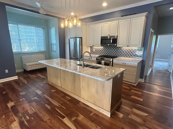 3248 Columbia Pkwy, Cincinnati, OH 45226