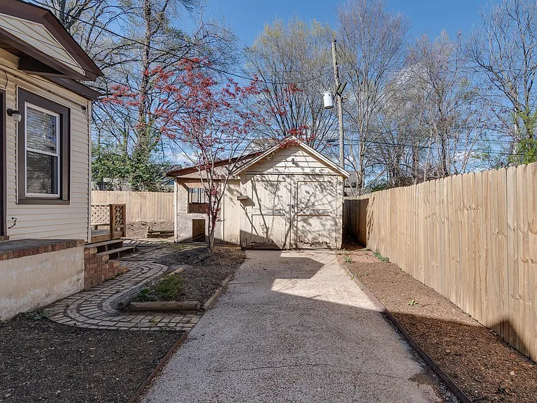 1800 Mignon Ave — Photo 37