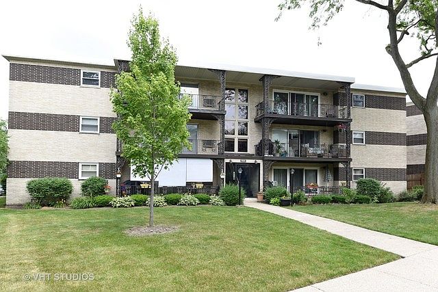 1st image of 905 8th Ave APT 6