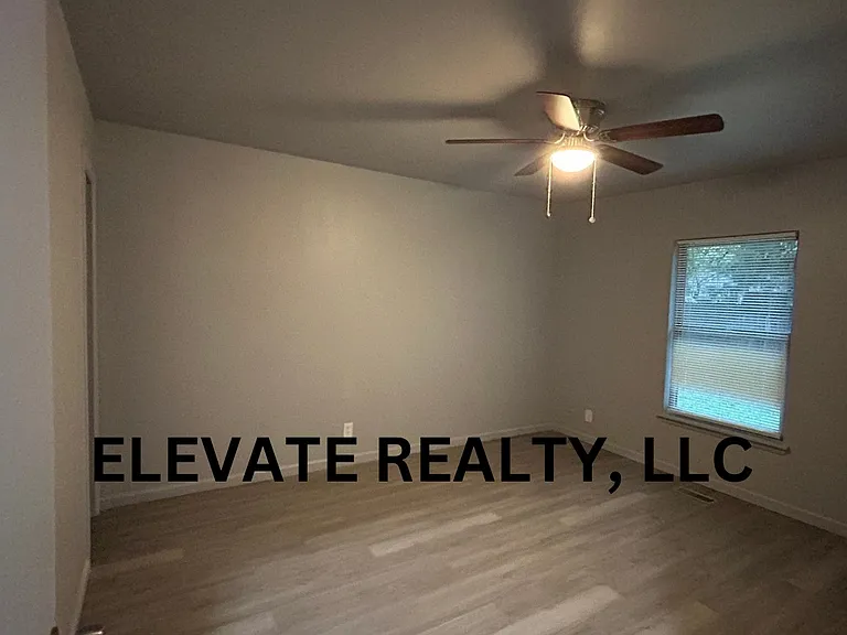 6008 S Madison Pl — Photo 5