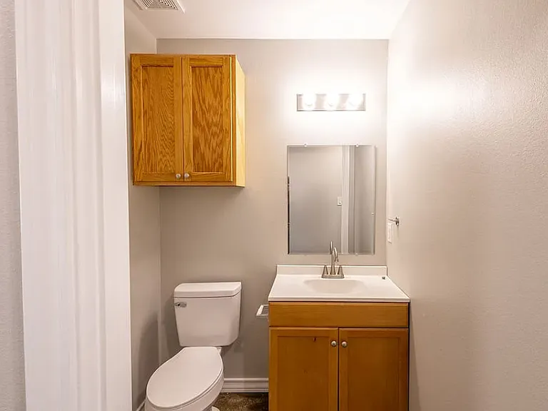 1316 Powers St #102 — Photo 8