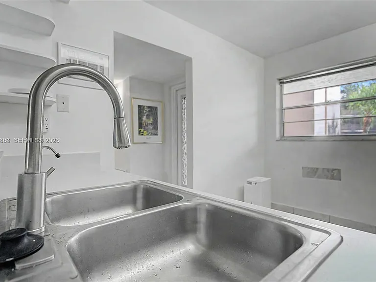 9520 Seagrape Dr #205 — Photo 16