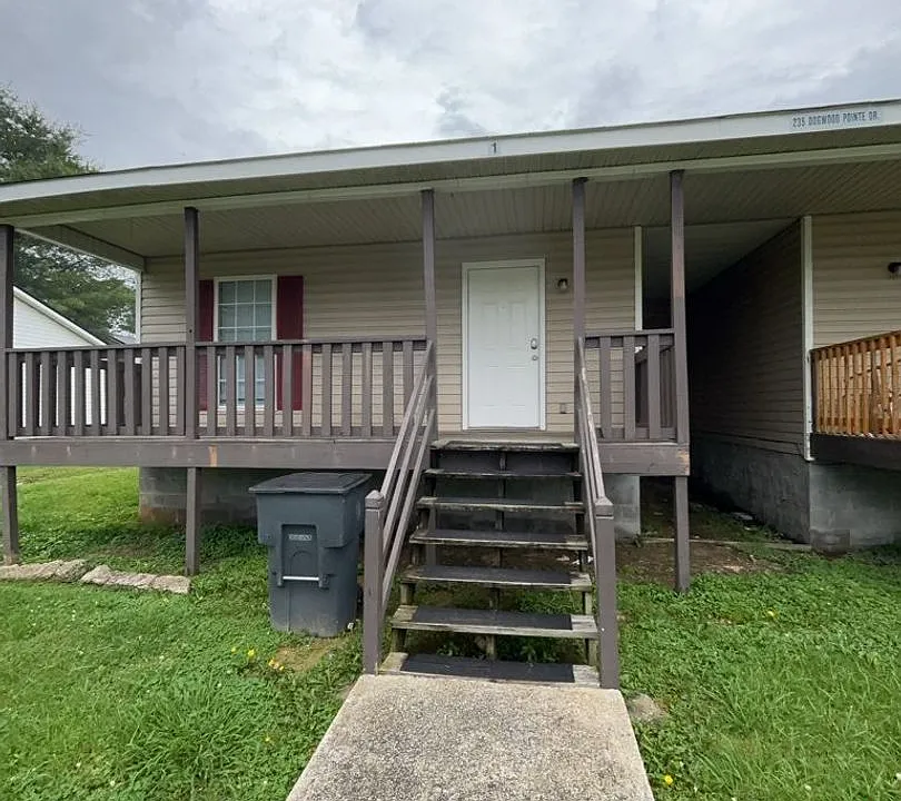 235 Dogwood Pointe Dr #1