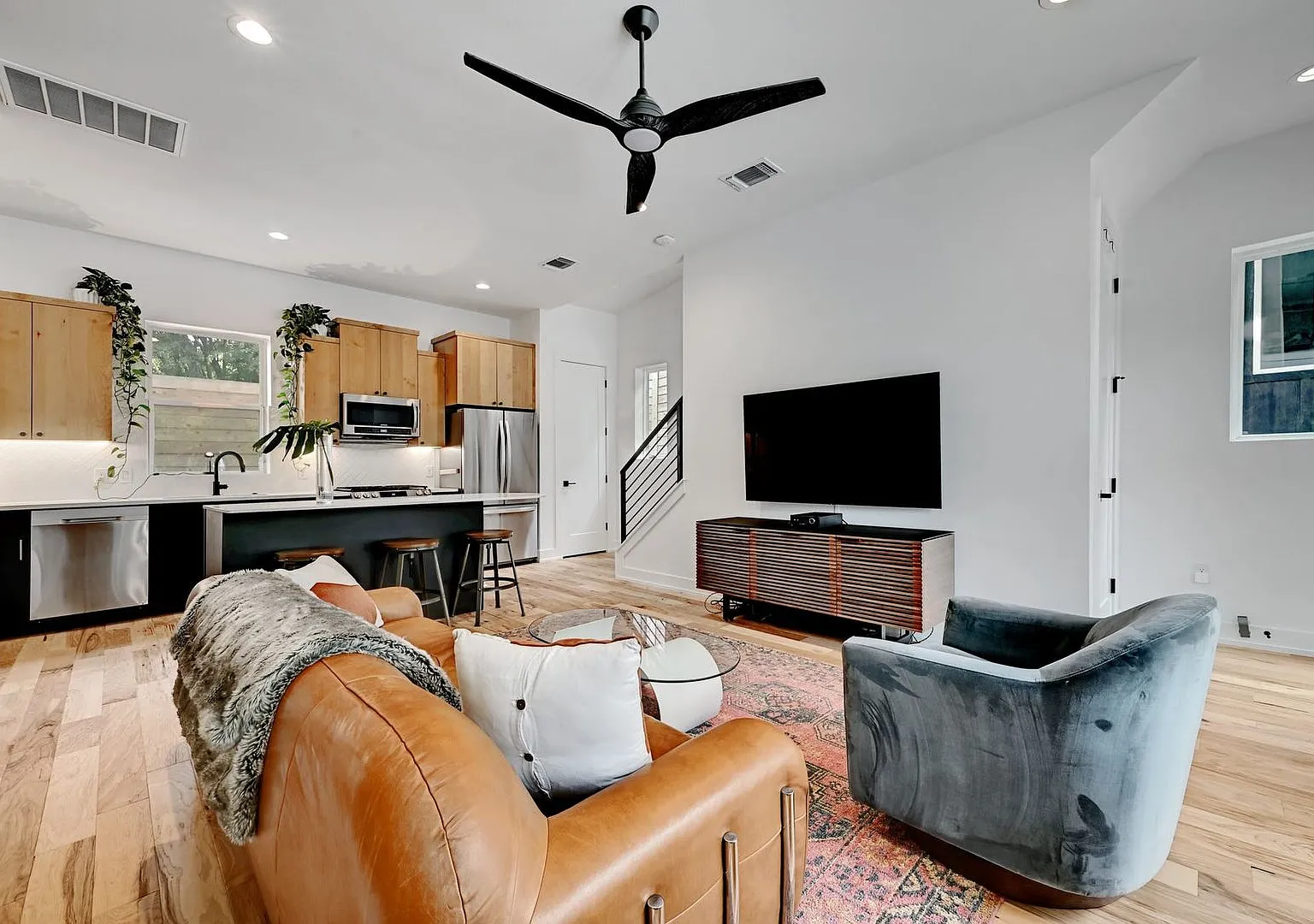 1407 Greenwood Ave #3, Austin, Texas 78721 — Photo 3