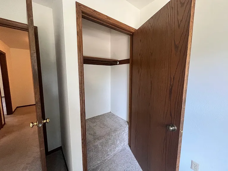 5308 Manitowoc Pkwy #1 — Photo 17