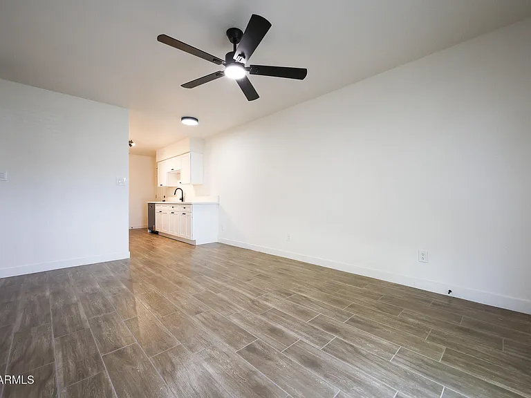 558 S Lesueur #3 — Photo 11