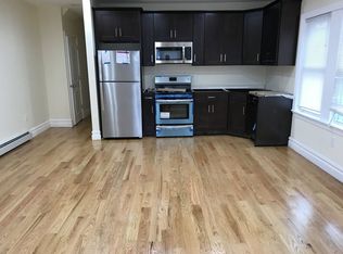 13425 230th St, Springfield Gardens, NY 11413