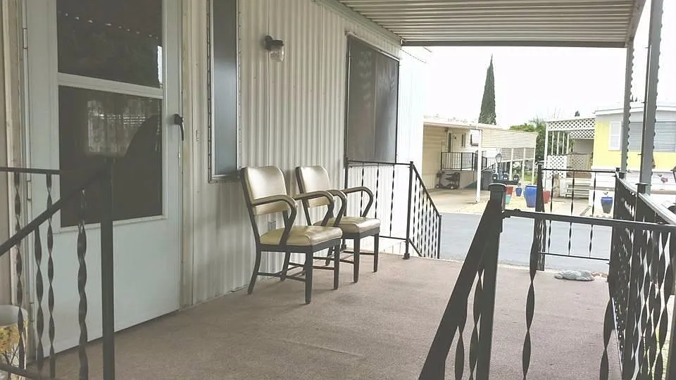 35 El Verano Way photo 1