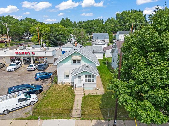 5th image of 1789 Maryland Ave E