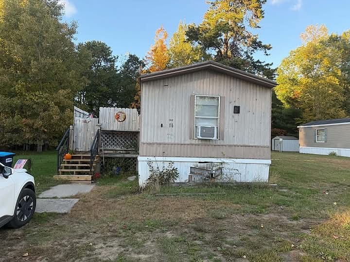 1st image of 116 Abenaki Rd