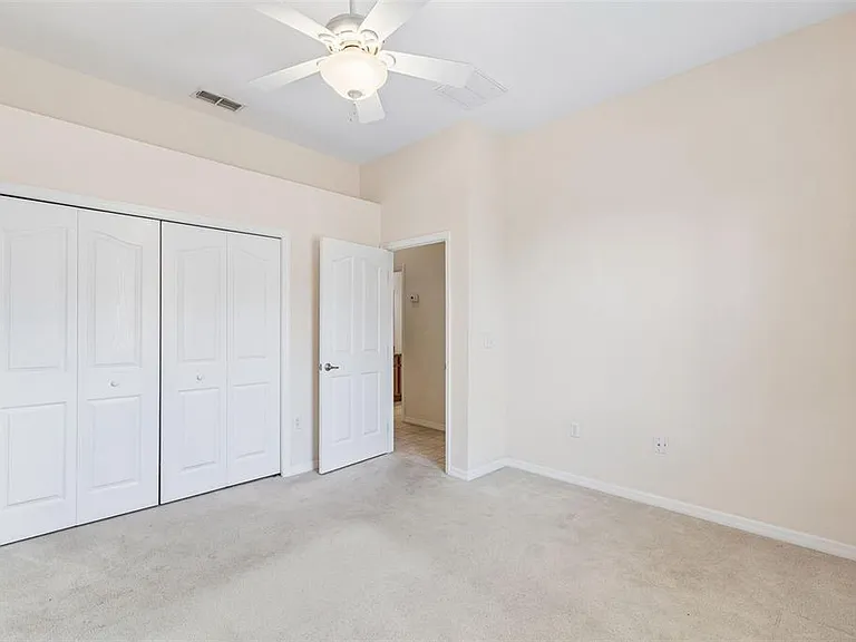 37 Greenpark Blvd — Photo 50