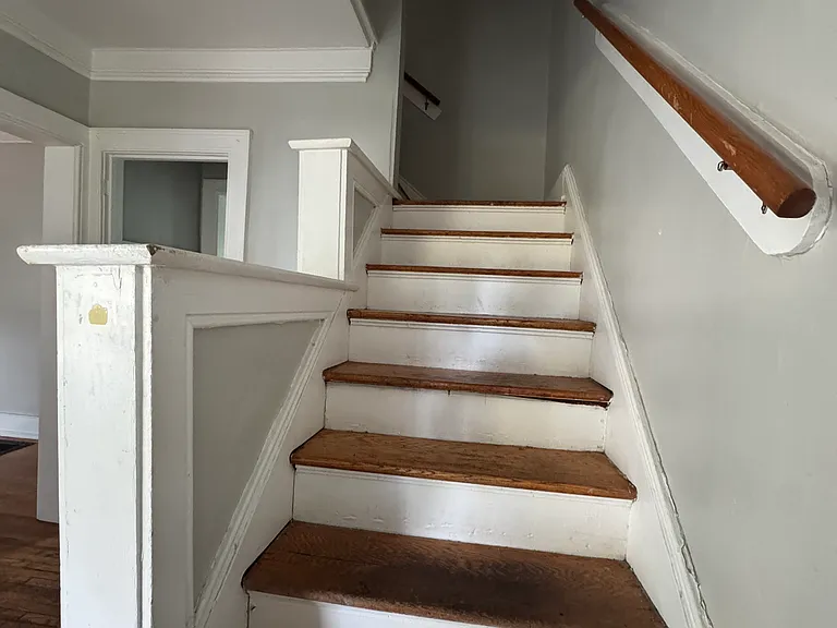 978 Harvard St — Photo 11