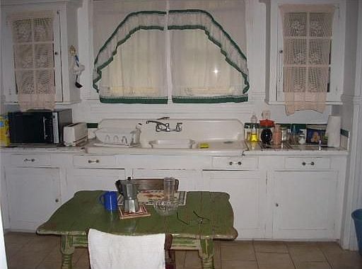 5th image of 4707 Baccich St