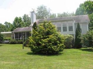 150 Honeysuckle Ln, Hayesville, NC 28904