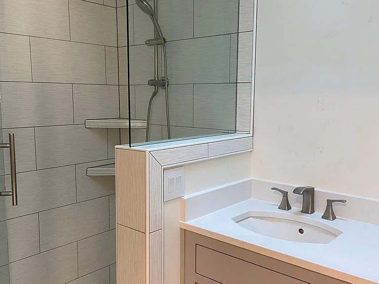 Upstairs Primary Bathroom