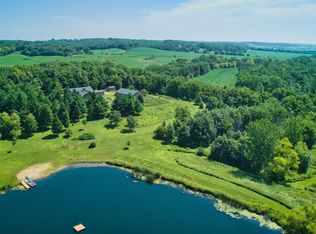 11 Honeytree Ln, New Hartford, IA 50660