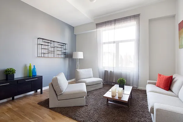 Rented by Area New York | media 25