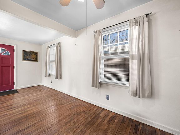 3rd image of 709 S 21st St