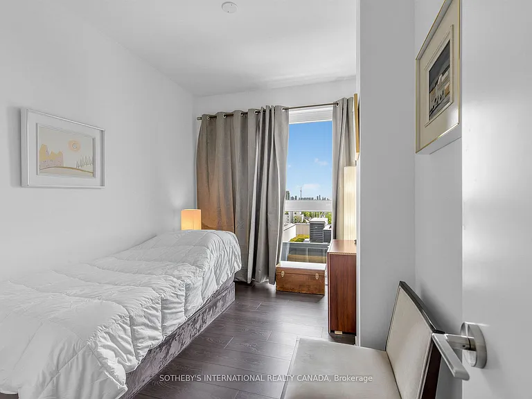 2020 Bathurst St #1221 — Photo 6