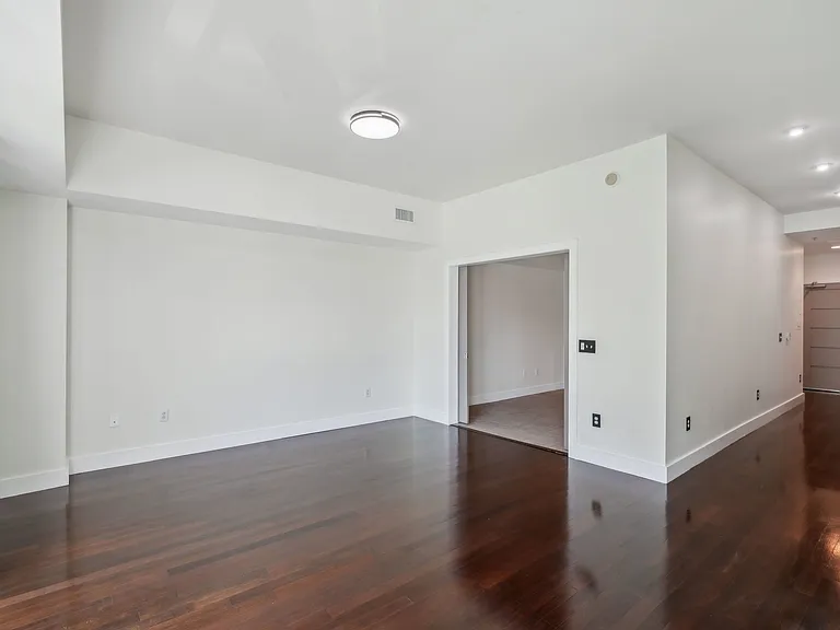 1100 Howell Mill Rd NW #307 — Photo 18