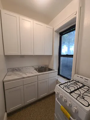 Rented by AYD Realty Inc | media 36