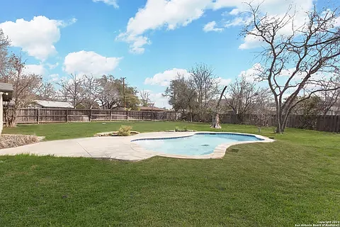 114 Ranchland Dr — Photo 9