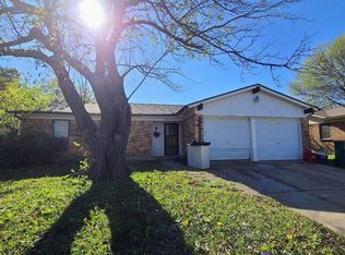726 Sweetbriar Dr, Lewisville, TX 75067