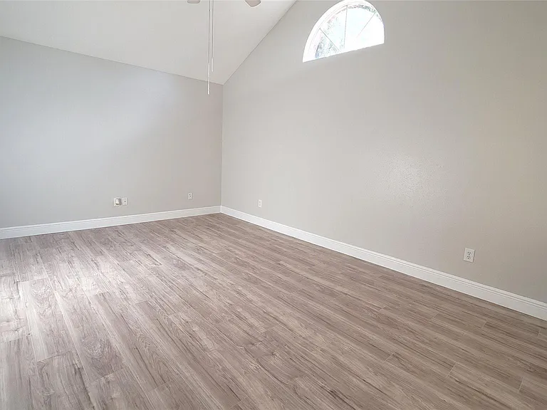 5227 Clarkston Ln — Photo 11