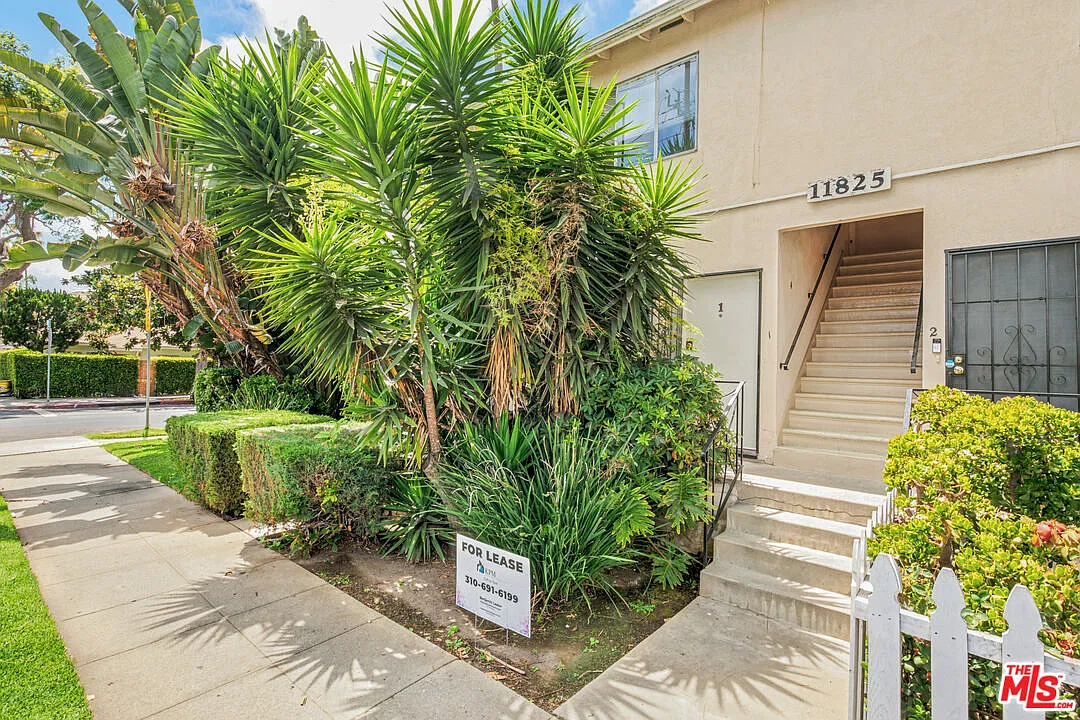 1 bed, 1.0 bath, $2,625 — Photo 2