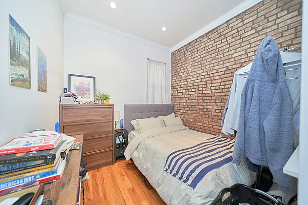 Rented by Living New York | media 23