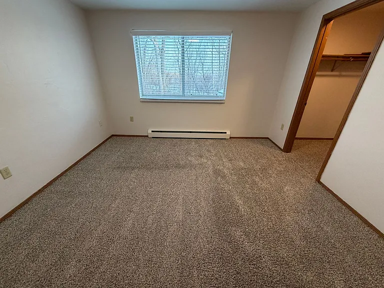 2677 Humboldt Rd — Photo 27