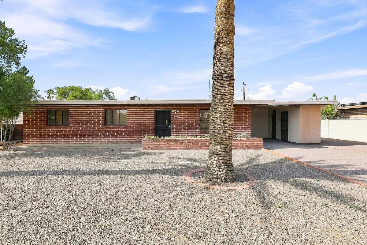 6725 East Calle Mercurio Tucson AZ 85710 — Photo 1