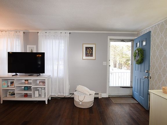 5th image of 102 Twin Lakes Dr Unit 102