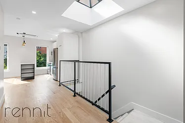 Rented by Rennit Inc.